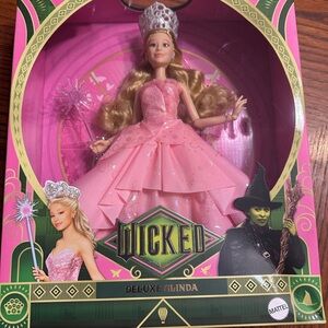 Mattel Wicked Deluxe Glinda Doll - Pink